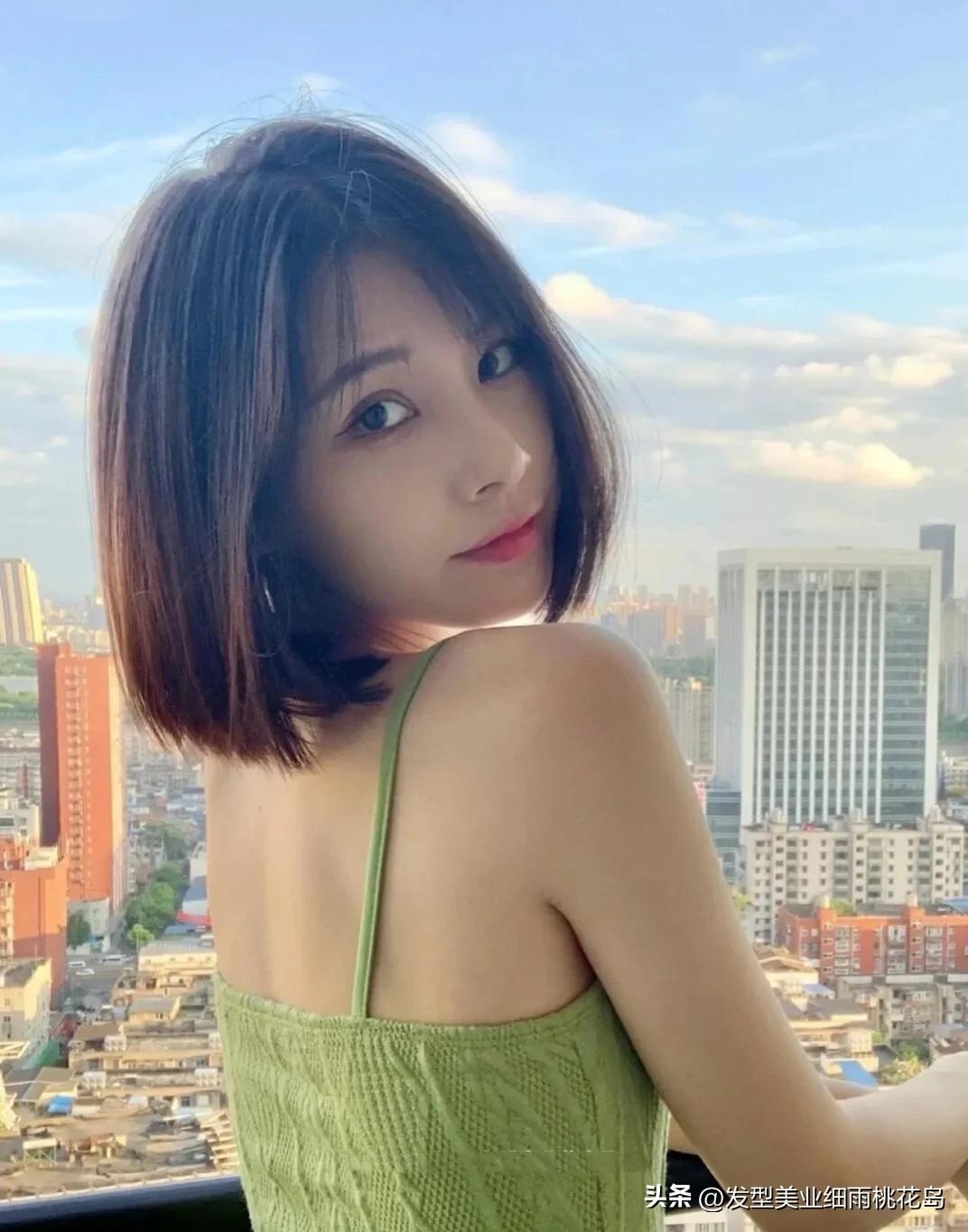 冷艳短发礼服,中短发冷艳妆容