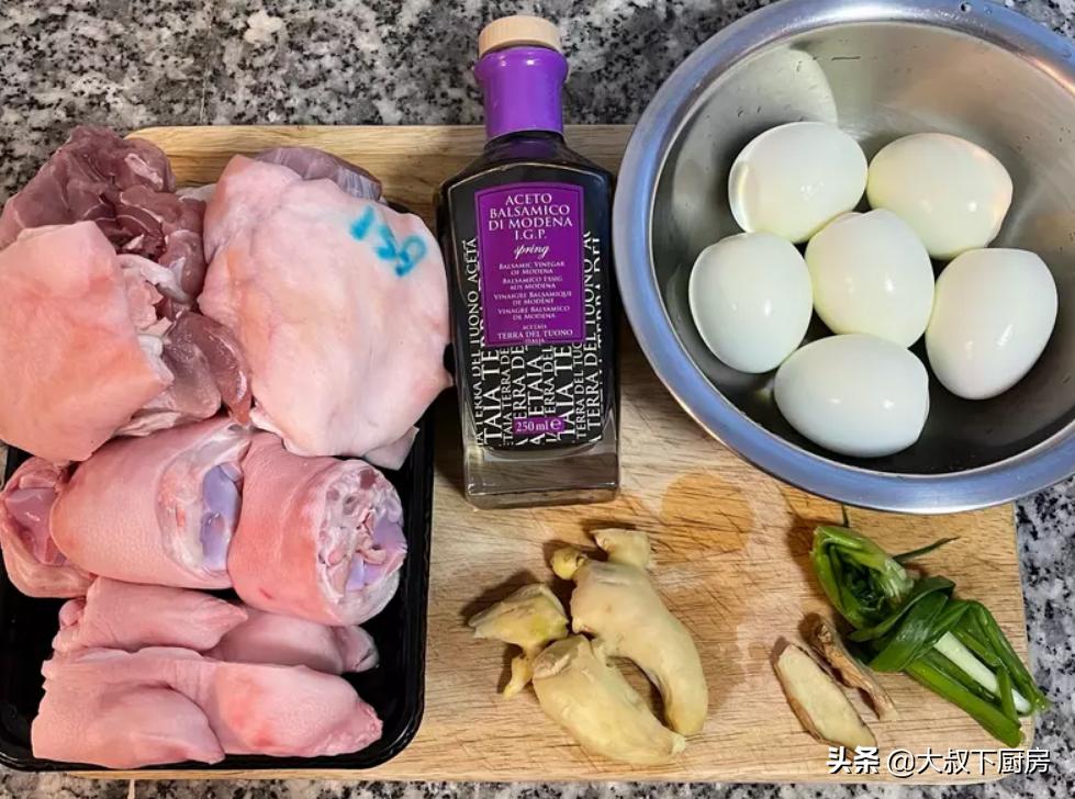 不是坐月子能吃月子餐吗,不甜的猪脚姜醋做法