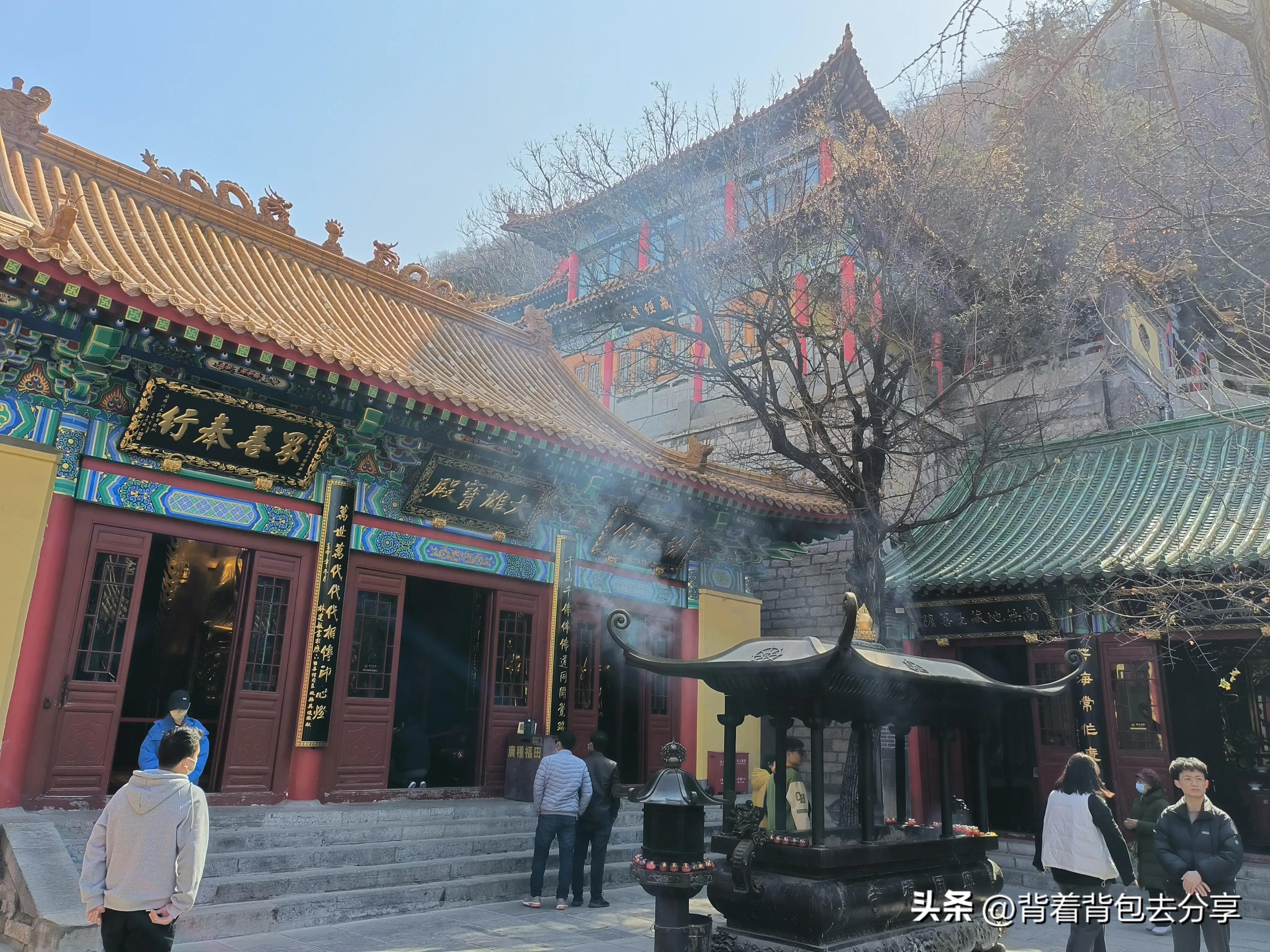 济南旅游攻略千佛山夜景,济南千佛山风景名胜区旅游攻略