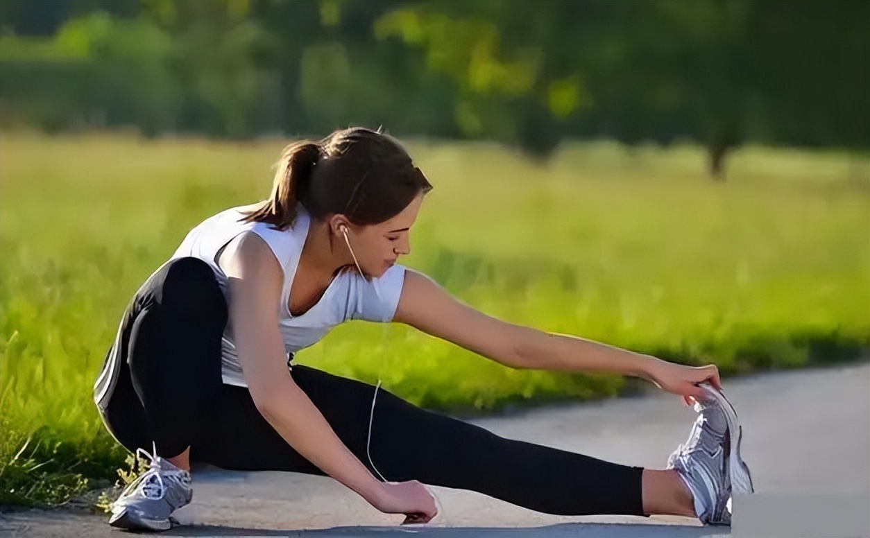 45岁的女人体重正常标准是什么,45岁女性身高165体重多少才算瘦