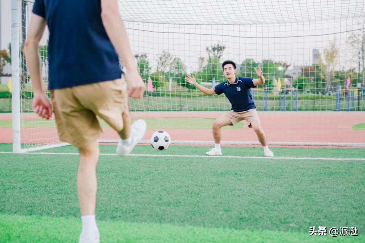 毕业季还记得你的大学时光吗,很怀念穿校服的日子