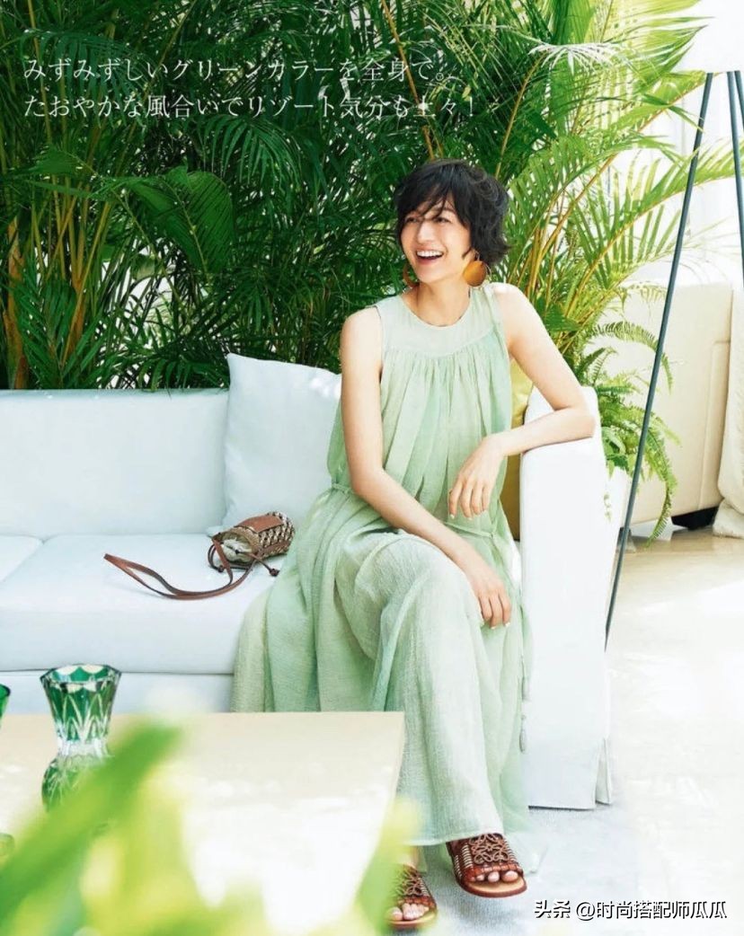 适合38-42岁穿的裙子气质大方显瘦,这几款套装裙上身显瘦又显高挑