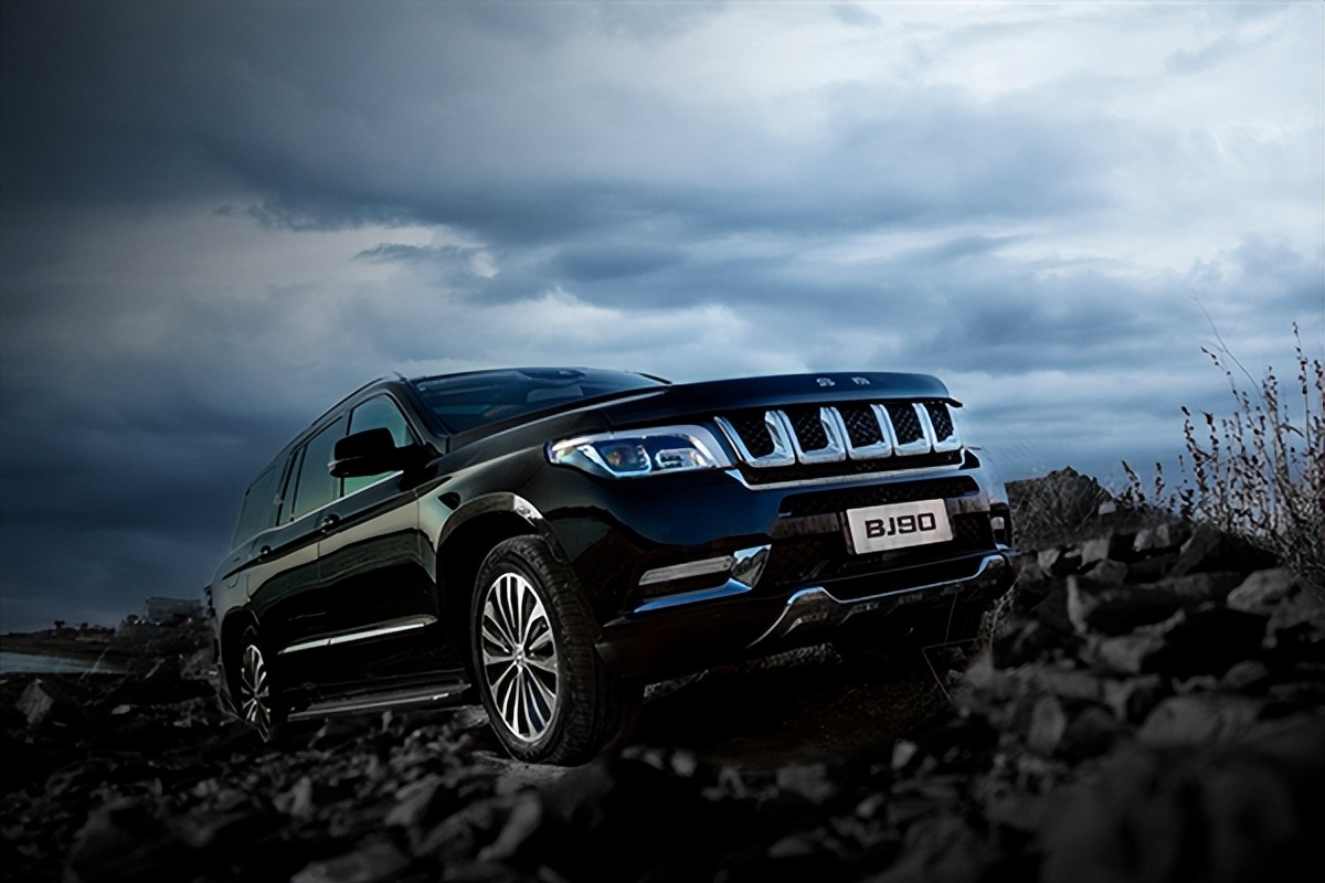 国产“奔驰GLS”北京BJ90山河经典版官图发布：或售百万