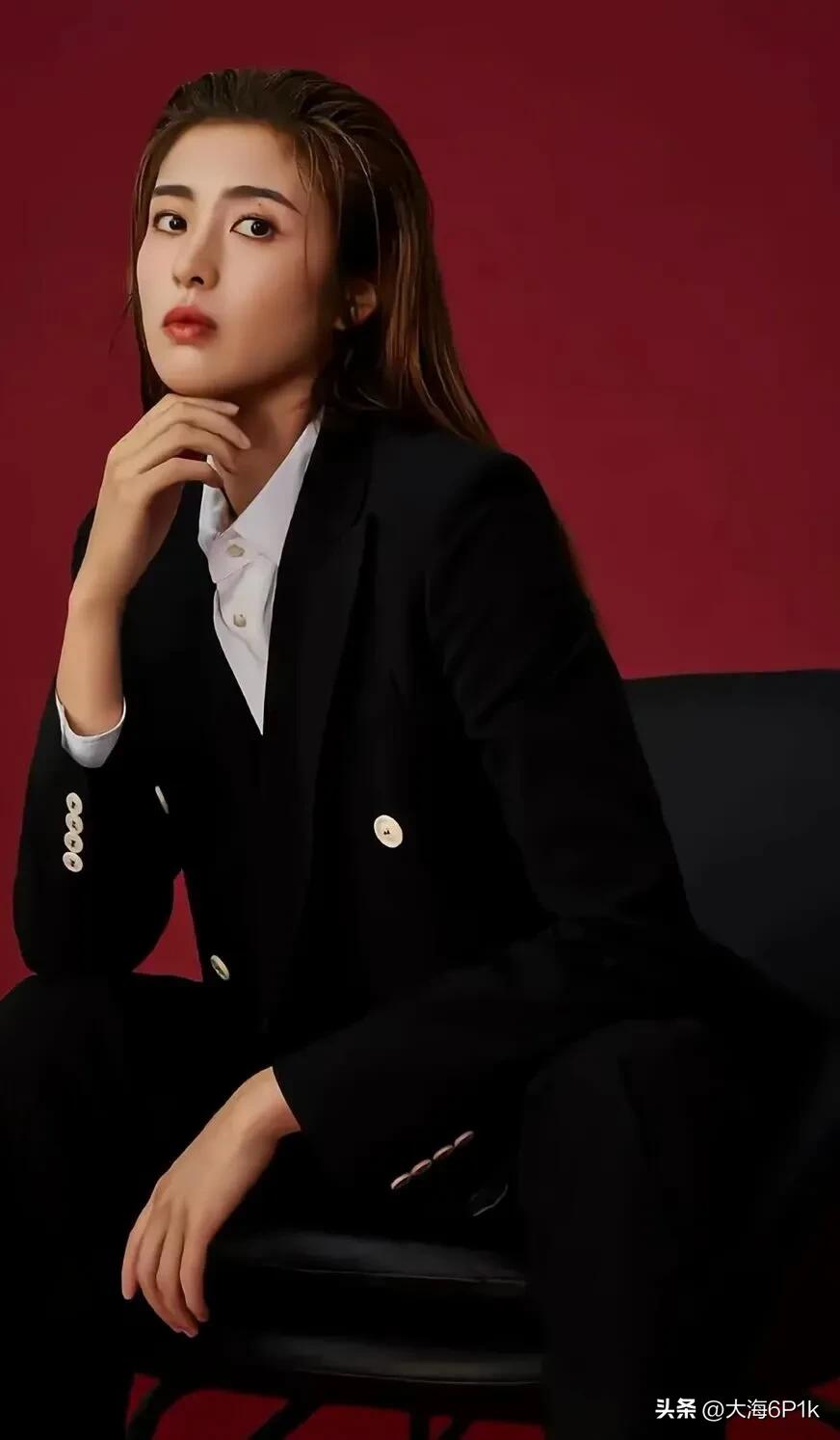 女足球运动员赵丽娜,足球赵丽娜