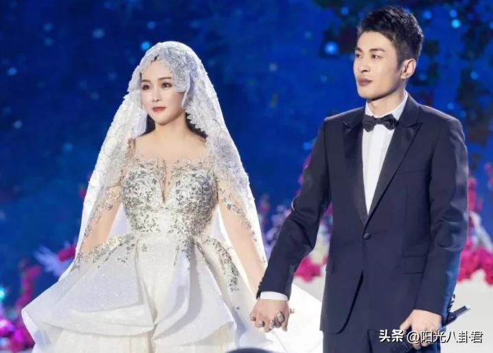 为成名网红付出的代价,为网红助力打榜被骗钱