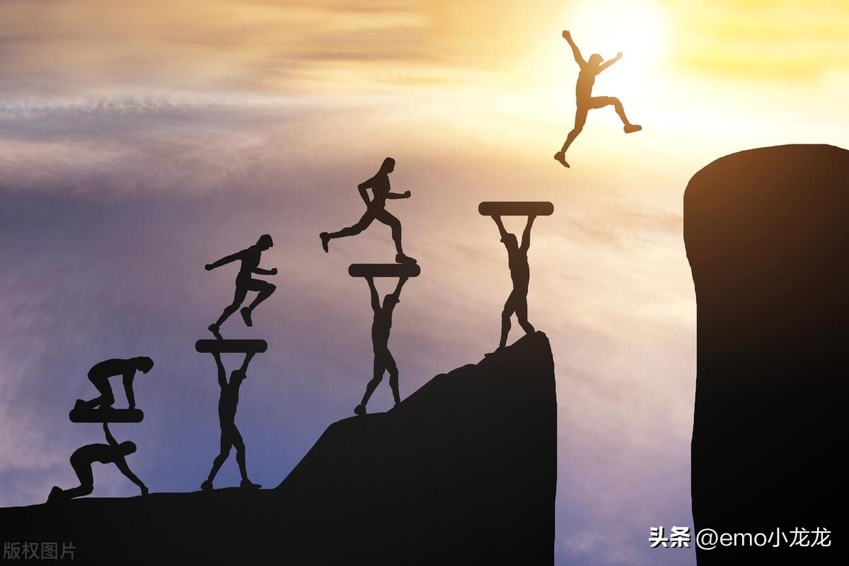 年轻人如何面对当前的迷茫,怎么解决年轻人迷茫