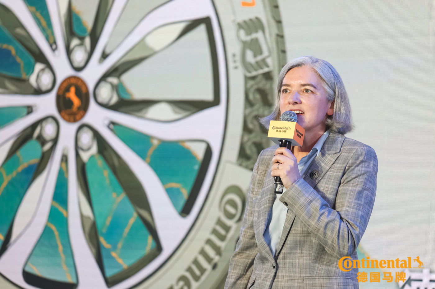 马牌cc7属于什么档次,马牌轮胎cc7与cc6选哪个