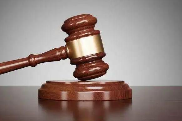 学生在校被打伤赔偿案例,孩子在学校受伤学校让起诉