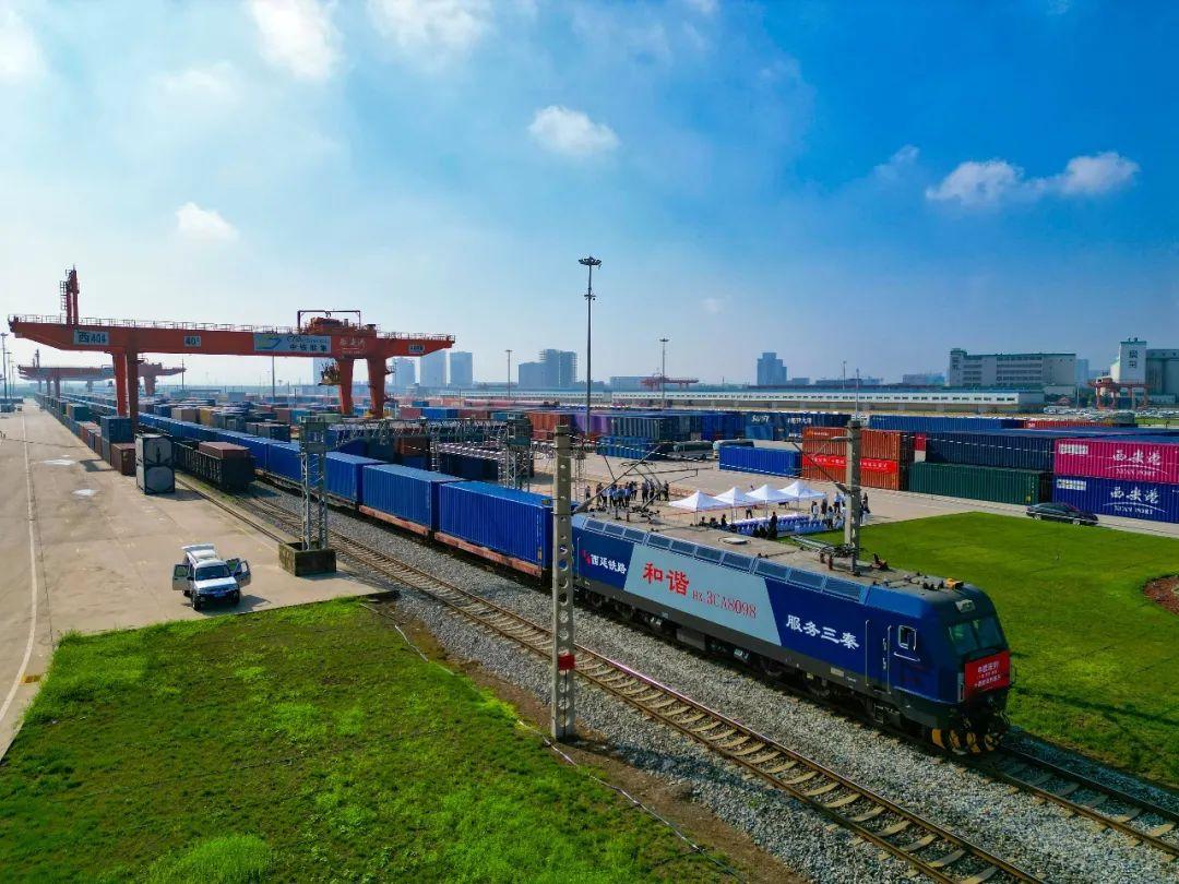 央媒评西安地铁事件反转,央视报道西安发生的变化