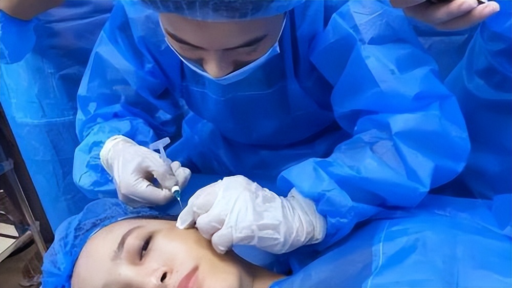 靠整容逆袭人生,靠整容成功逆袭人生