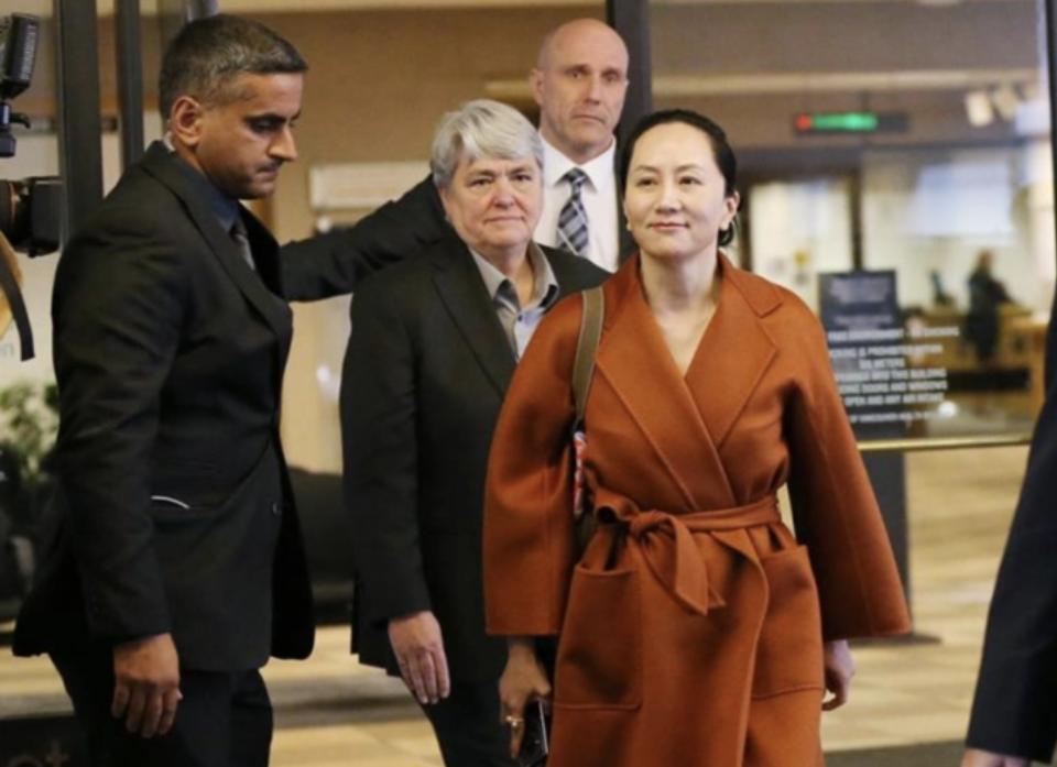 任正非用华为技术吗,任正非用苹果是为了研究苹果吗