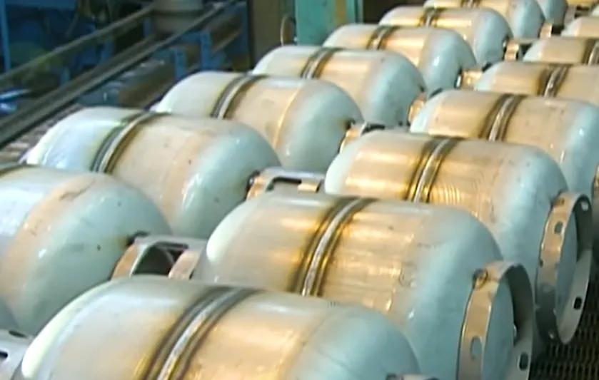 银川煤气罐爆炸事件老板,银川烧烤店煤气罐爆炸原视频