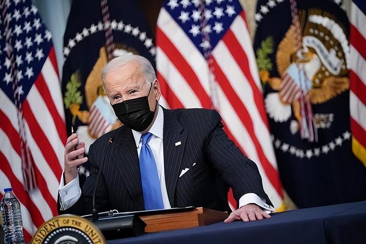 美媒美国国债首次突破30万亿美元,中国最近买美国债券最新信息