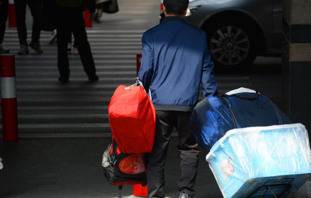 80后小伙非法经营彩票案例,识破彩票规律彩票涉案27亿元