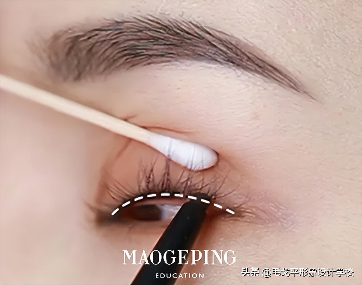 眼妆画着有点脏是什么原因,眼妆显脏是什么原因引起的