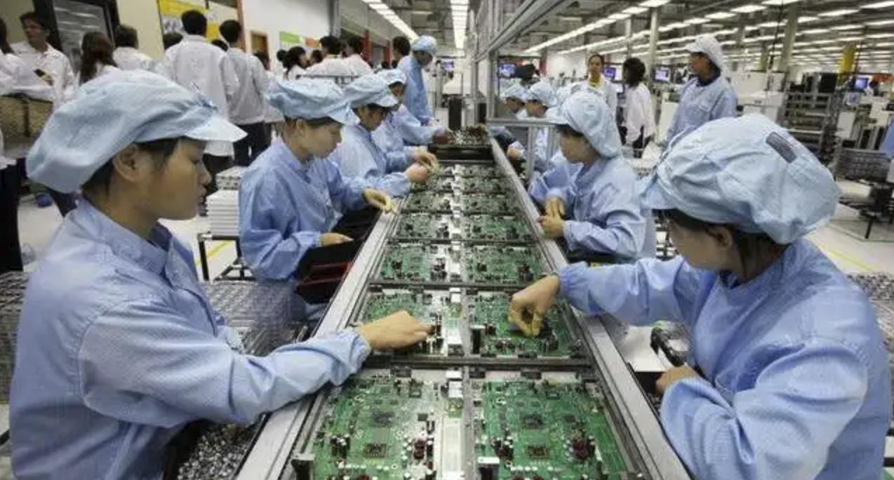 3800底薪好还是6000月薪好,底薪3000和保底4000哪种更合适