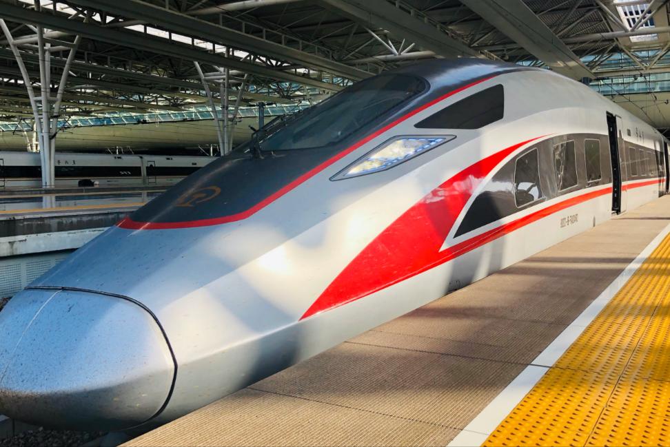 落后就要挨打,国家有难,有人骗了十几亿,有人挺身成英雄