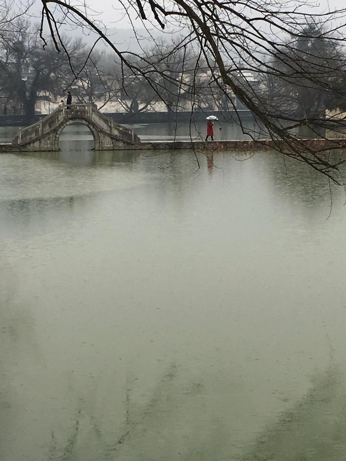 1949年，毛主席进北平时的一组老照片，穿着军棉大衣气场强大