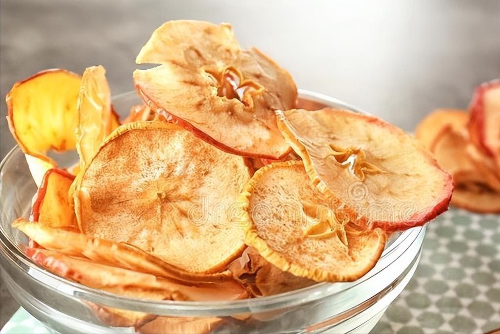 秋天多吃酸味果蔬养肺,夏季吃酸少吃苦