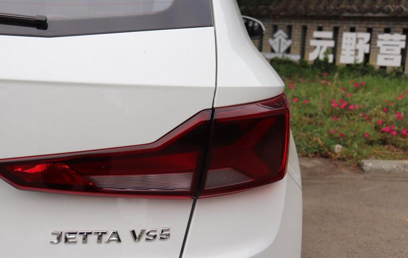 捷达vs5三个油耗显示分别表示什么,捷达vs5百公里油耗表显示3个数据