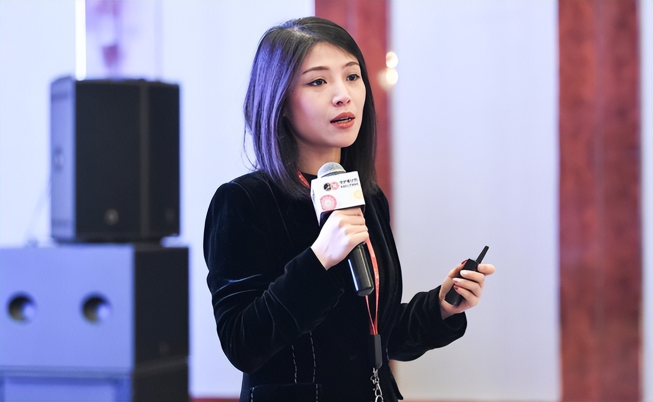 白手起家的女性顶级企业家,中国十大女性商界企业家