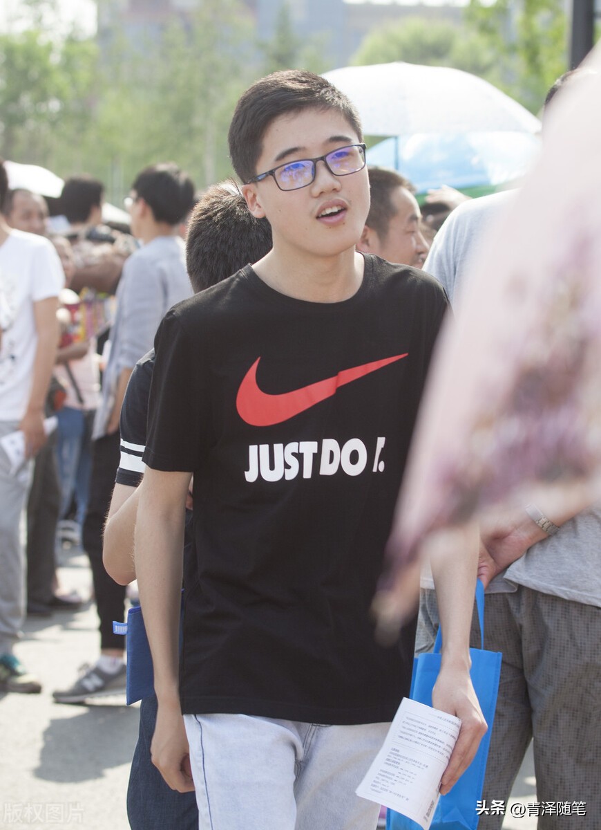 高考前拍的照片很重要吗,高考前准备什么有寓意的东西