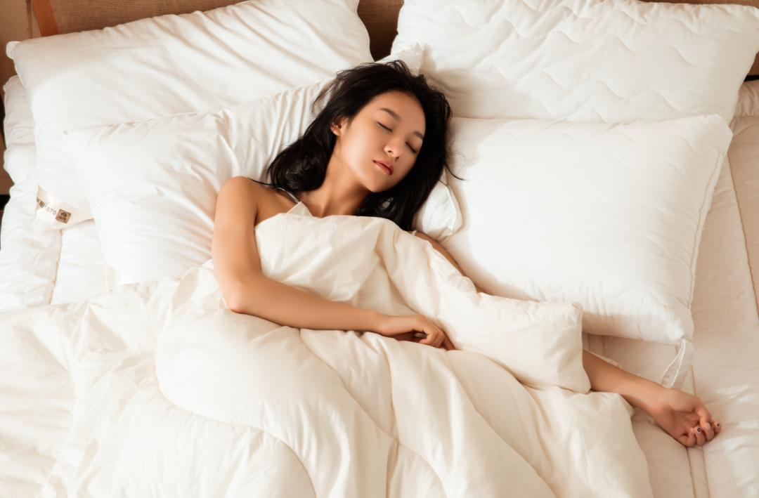 乳胶枕记忆棉枕哪个更舒服,荞麦加羽绒二合一的枕头