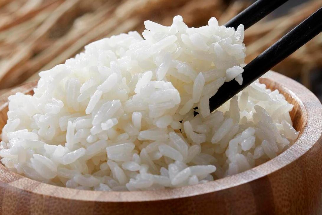 煮米饭的小技巧粒粒分明,清水煮米饭的正确方法