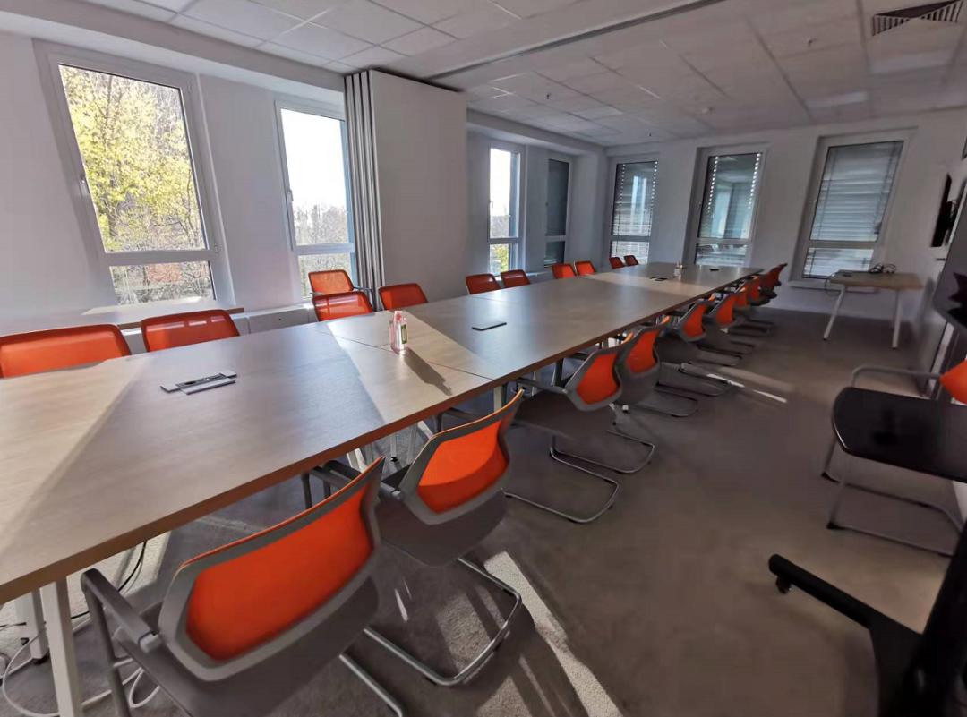 地球另一边的小米人