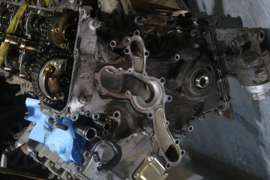 12代皇冠翻新后能开多久,坏掉的车改造成新车