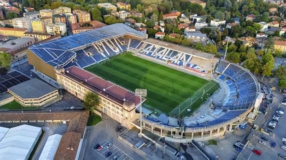 德甲联赛18座球场巡礼,意甲联赛赛场