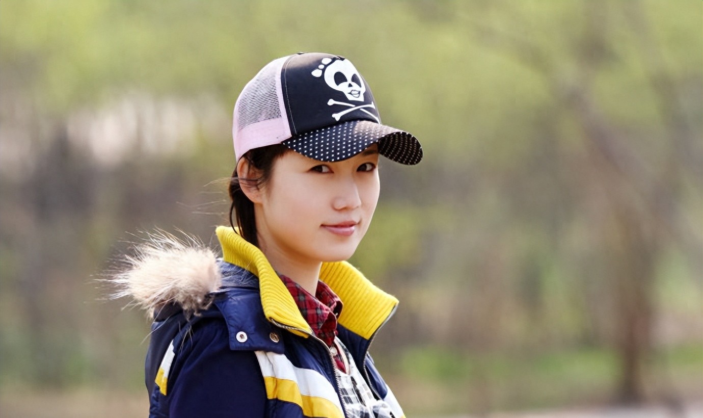 “最红裸模”*筱雨张**：22岁时拍写真火爆全网，如今将近40岁仍单身