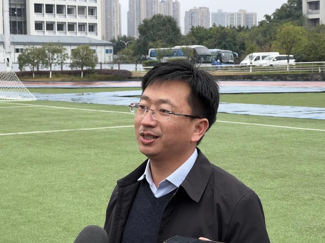 孙继海重庆大学,孙继海重庆足球