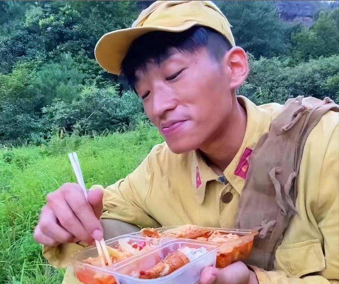 横店群演生活真实写照,实拍横店群演现状