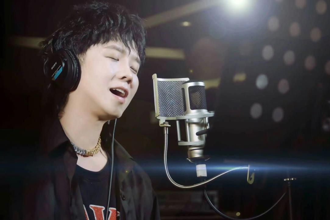 一年吸粉四千万的网红郭聪明,解密原相机下的千万网红郭聪明