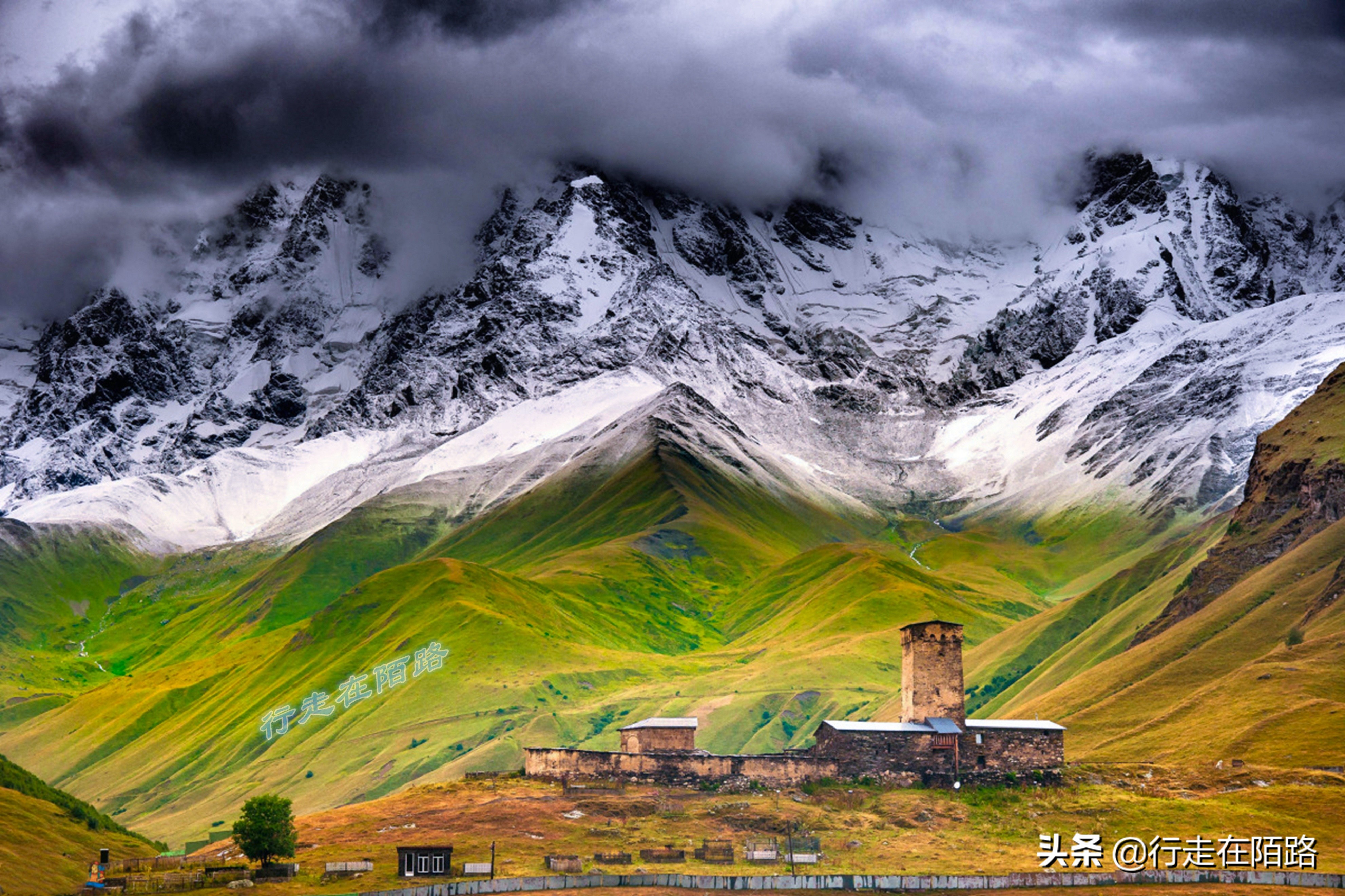 环游黑海第一个难关：海关盘查六个小时，靠一句话成功入境