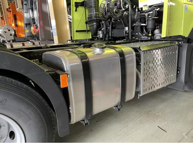 大运重卡v9自动挡操作方法,大运v9重卡新款内饰