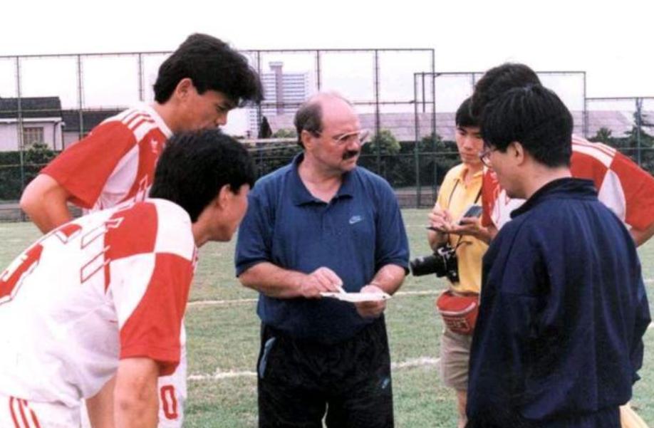 施拉普纳执教国足阵容,施拉普纳执教中国足球