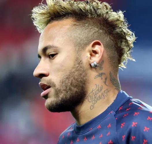 足球十大神级进球姆巴佩,世界5大巨星球王