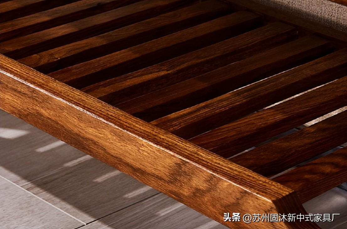 三室两厅简约风实木家具推荐,原木色简约新中式家具实景