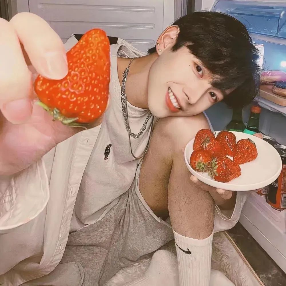 超级好看情侣头像,一二和布布情侣头像