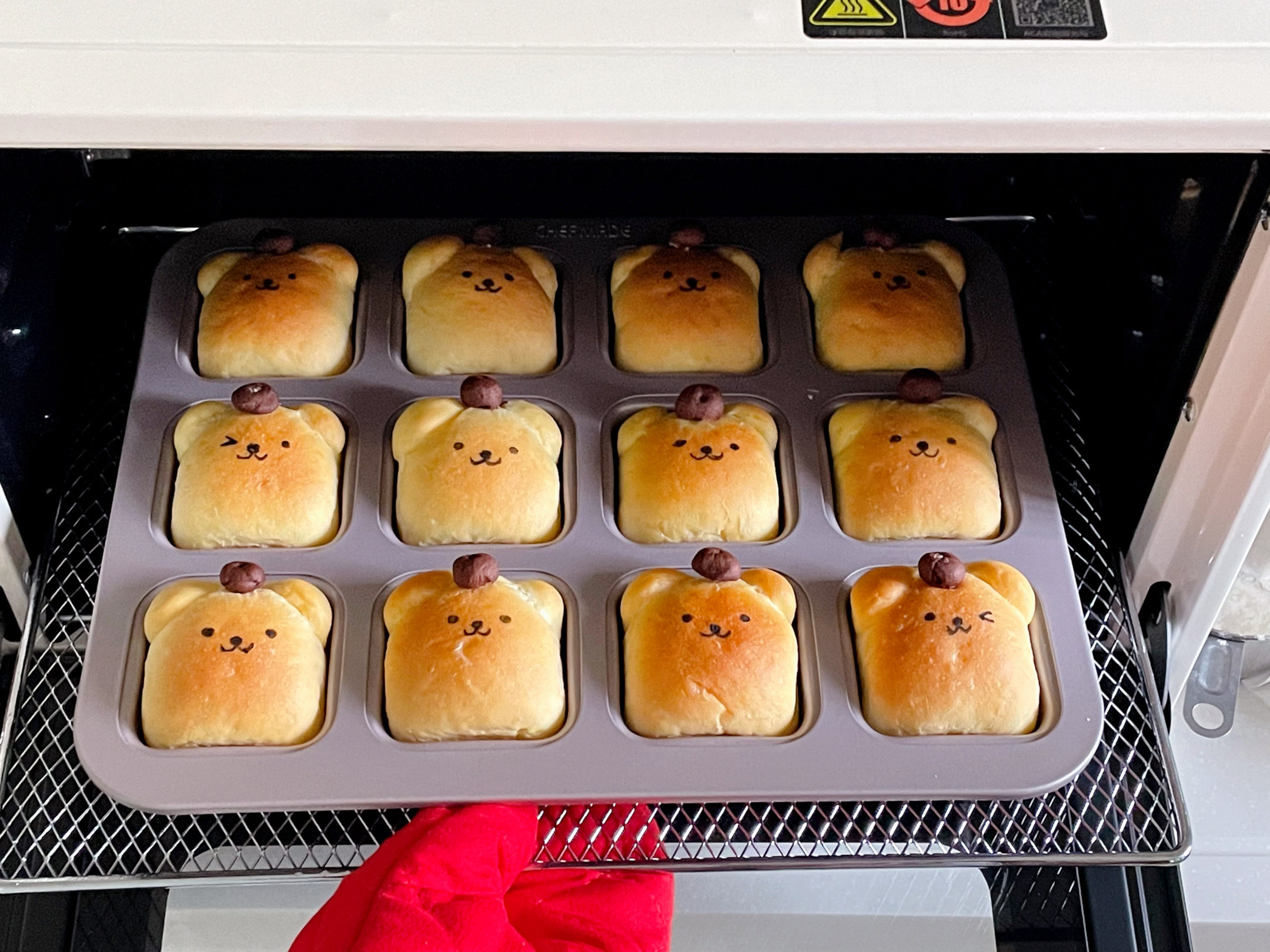 粉色花朵小餐包简单又好吃,可爱的卡通餐包