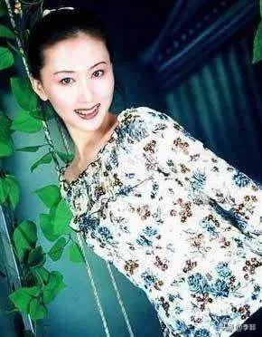 人体模特汤加丽:日搜索10万次,却被父亲嫌弃,被老公抛弃