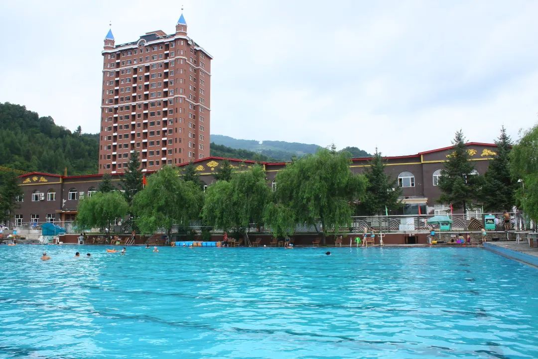 白山市出发五一2-3天短途旅游推荐,冬季白山周边一日游景点大全