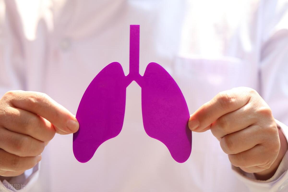 肺部有病喉咙先知是什么意思,肺有问题痰液先知