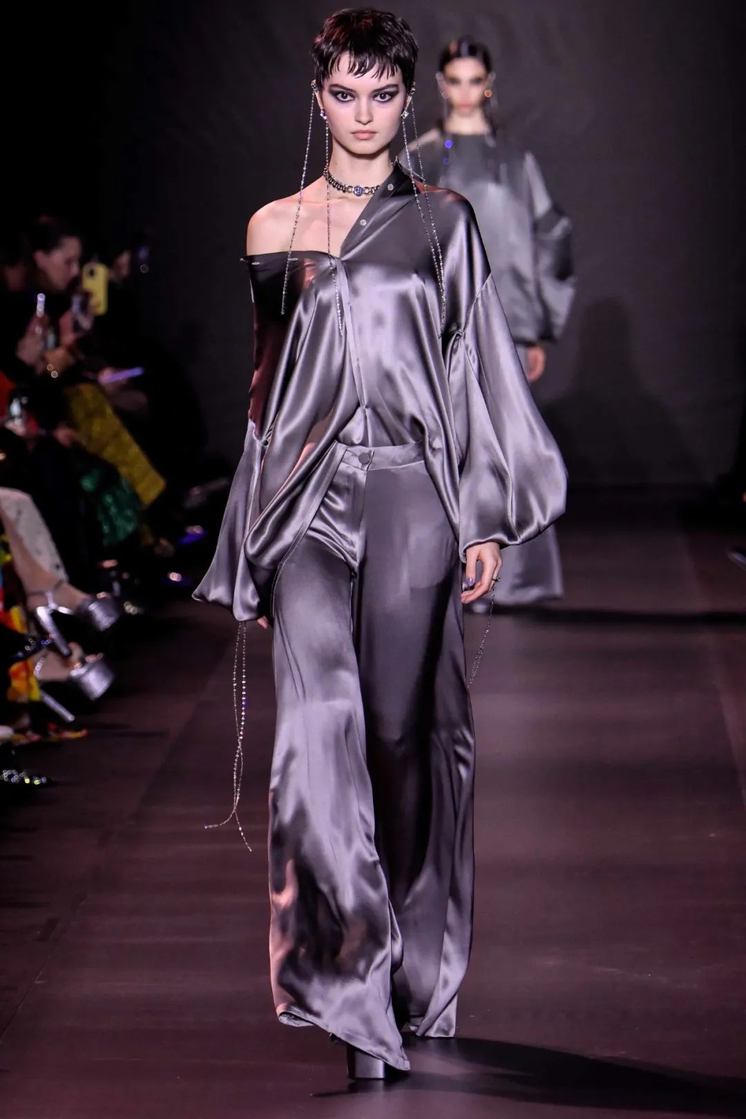 georgeshobeika2018时装秀完整版,georgeshobeika2018年的秀场