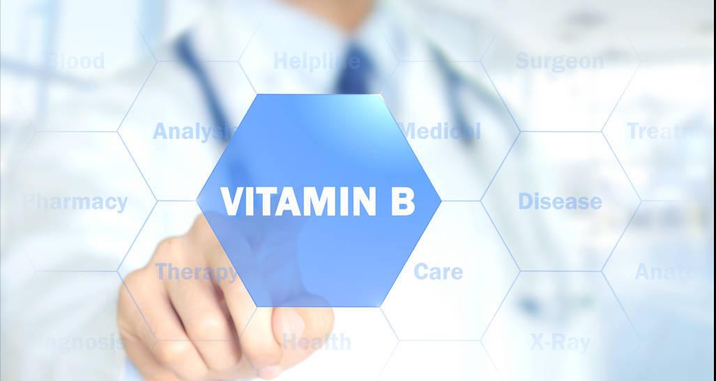 白头发越长越多什么原因,白头发越长越多怎么回事年轻人