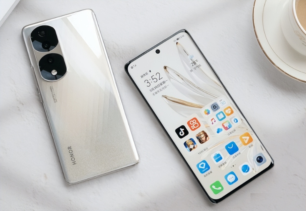 预算宽松但不高，看看这三款高性价比商务手机，颜值和性能都很硬