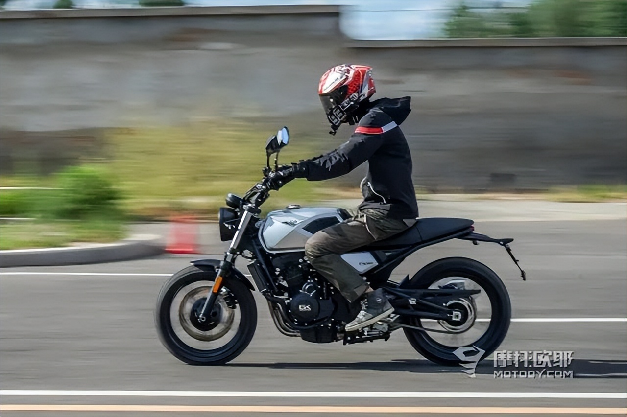 高金gk400对比gk500,高金gk400骑行感受