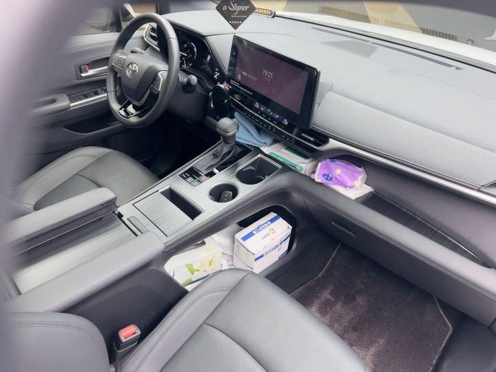 入手丰田,新款腾势d9开多少公里